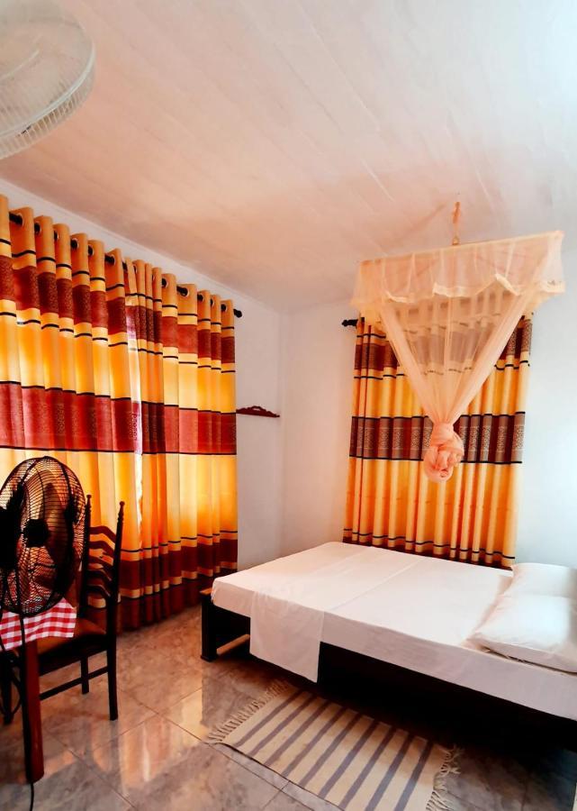 Guesthouse Kind And Love Hikkaduwa Kültér fotó