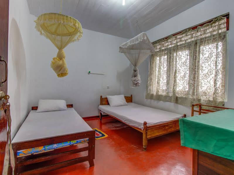 Guesthouse Kind And Love Hikkaduwa Kültér fotó